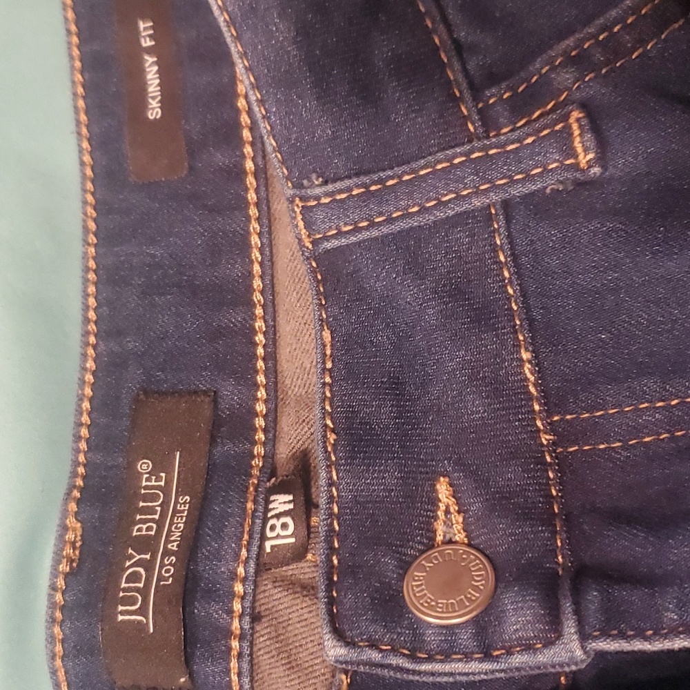 Judy blue soft lined jeans to keep you warm!